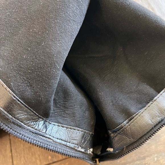 Sam Edelman
Penny Black Leather Back Zip Block Heel Riding Boots Size 7 - Picture 15 of 17
